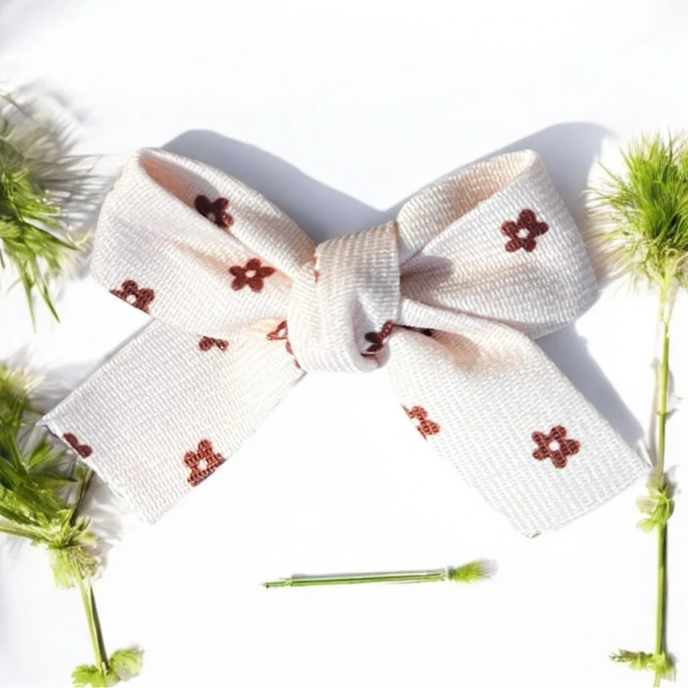 Adorable Spring cream color with flowers printed Hair Bows Set NWT